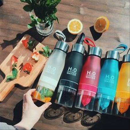 bouteille d'eau infuseur  (650ml)