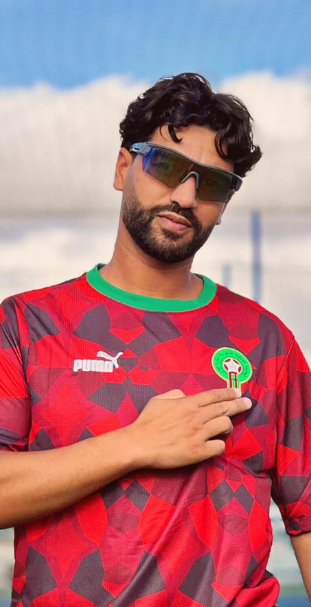 "قميص منتخب المغرب - روح الأطلس في تصميم رياضي مميز!"