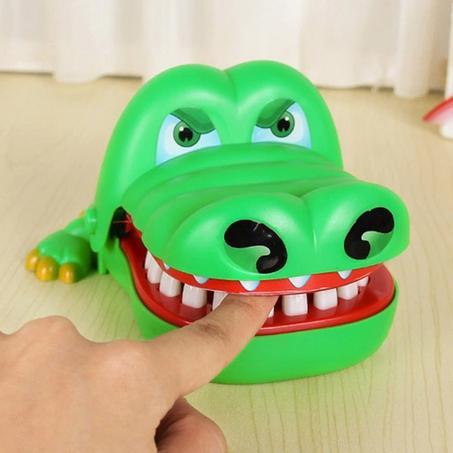 لعبة تمساح الأسنان