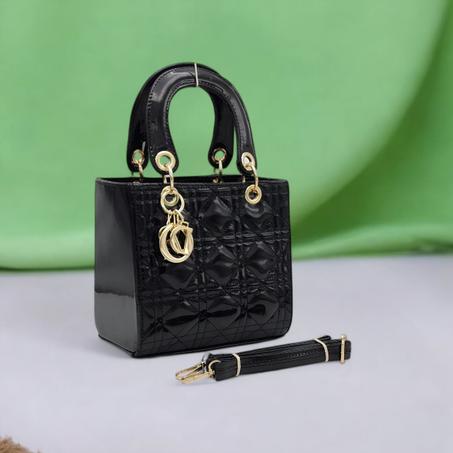 حقيبة اليد miss dior