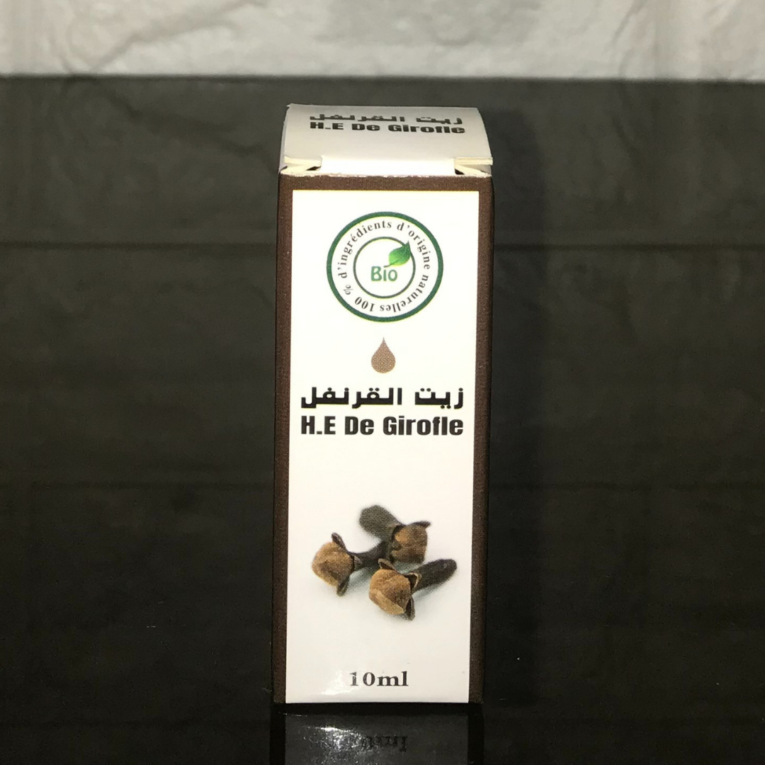 زيت القرنفل الأساسي