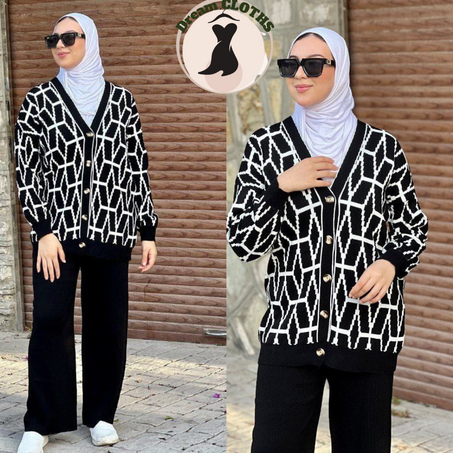 Ensemble deux pièces : pull tricoté + pantalon assorti