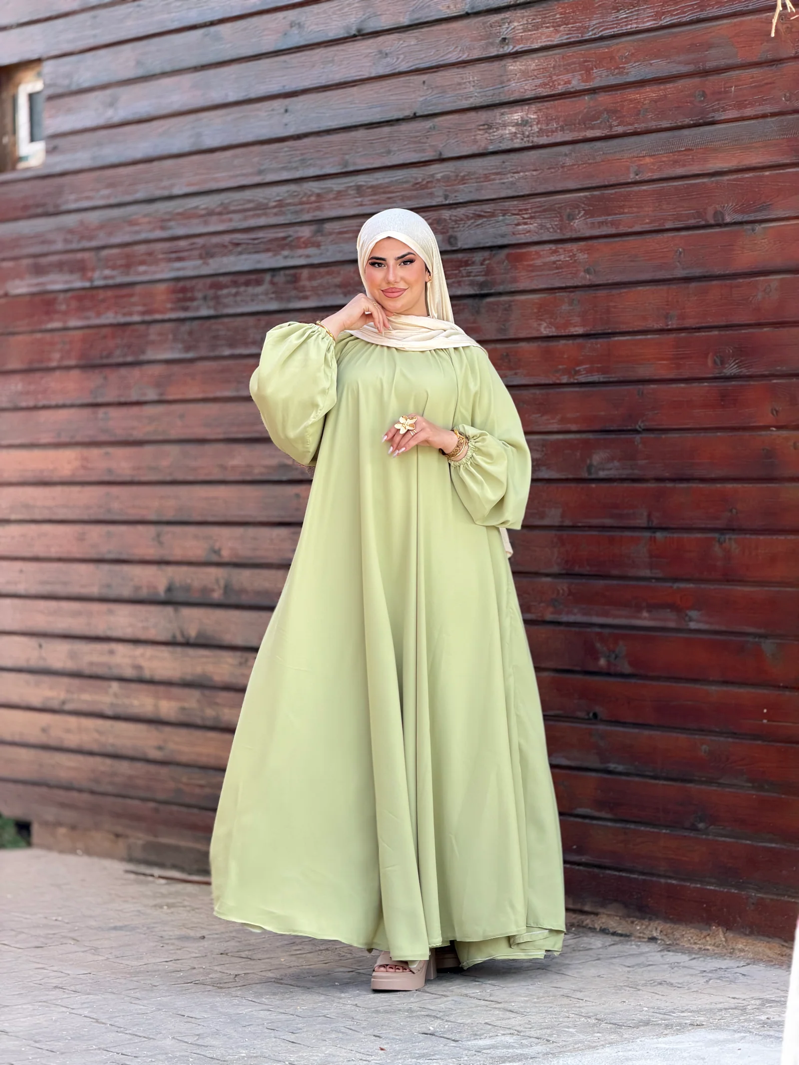 حجاب الاء مع التوصيل المجاني