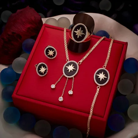 طقم مجوهرات انيقة براسلي + قلادة + اقراط + خاتم