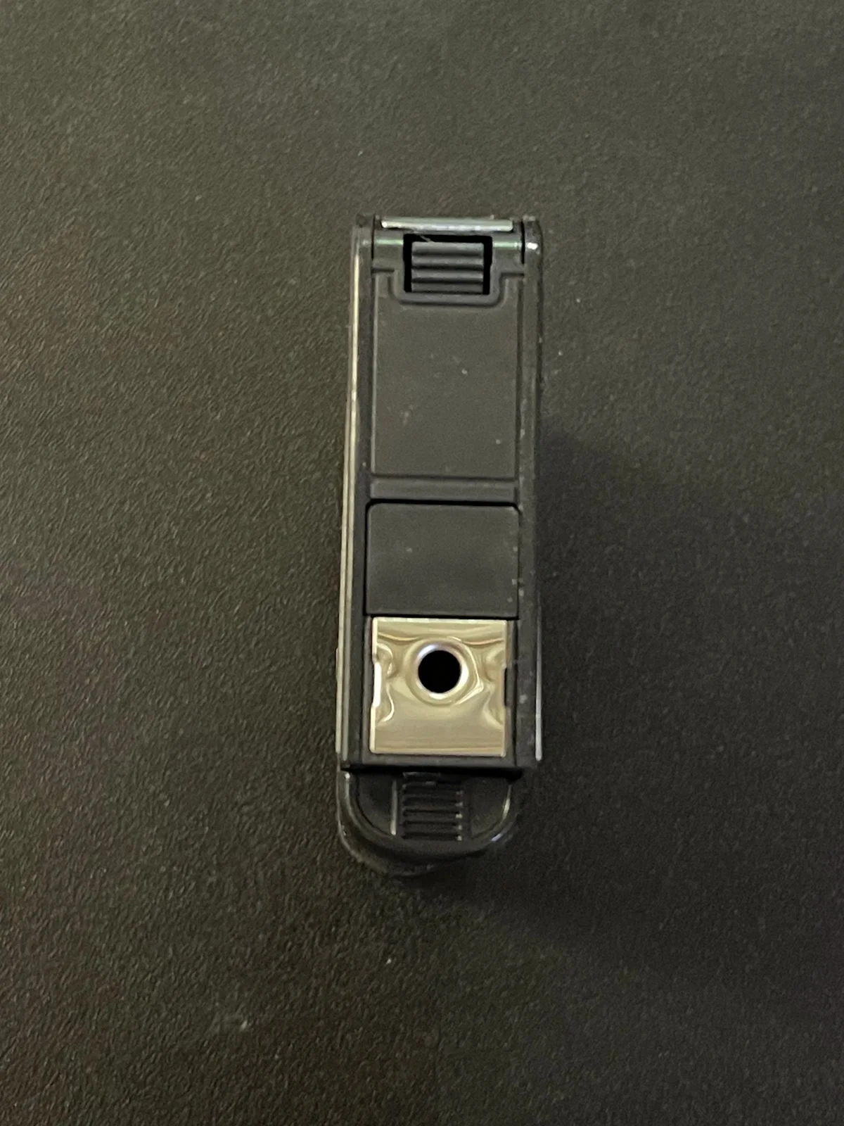 علبة احتواء السجائر