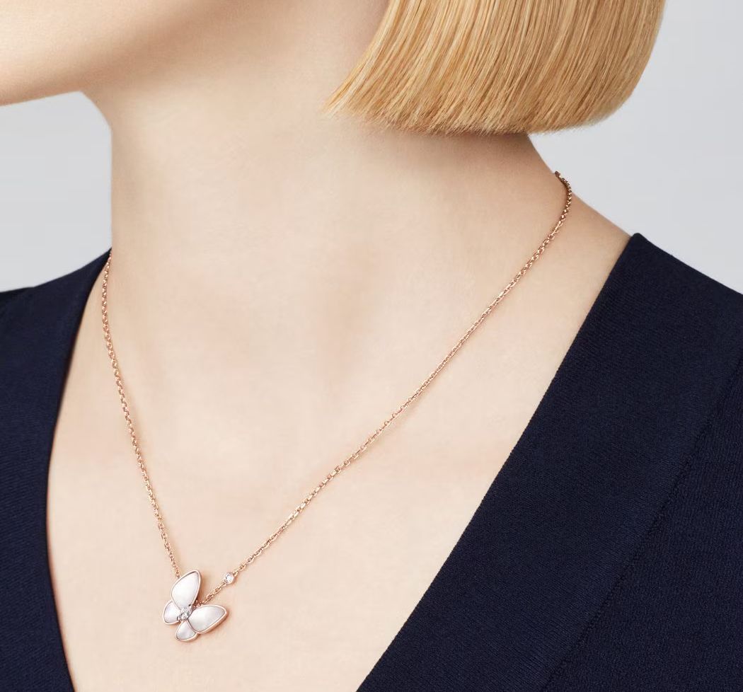Collier Van cleef papillon en acier inoxydable