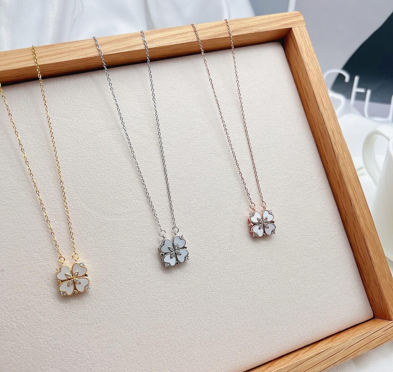 Collier femme acier doré magnétique