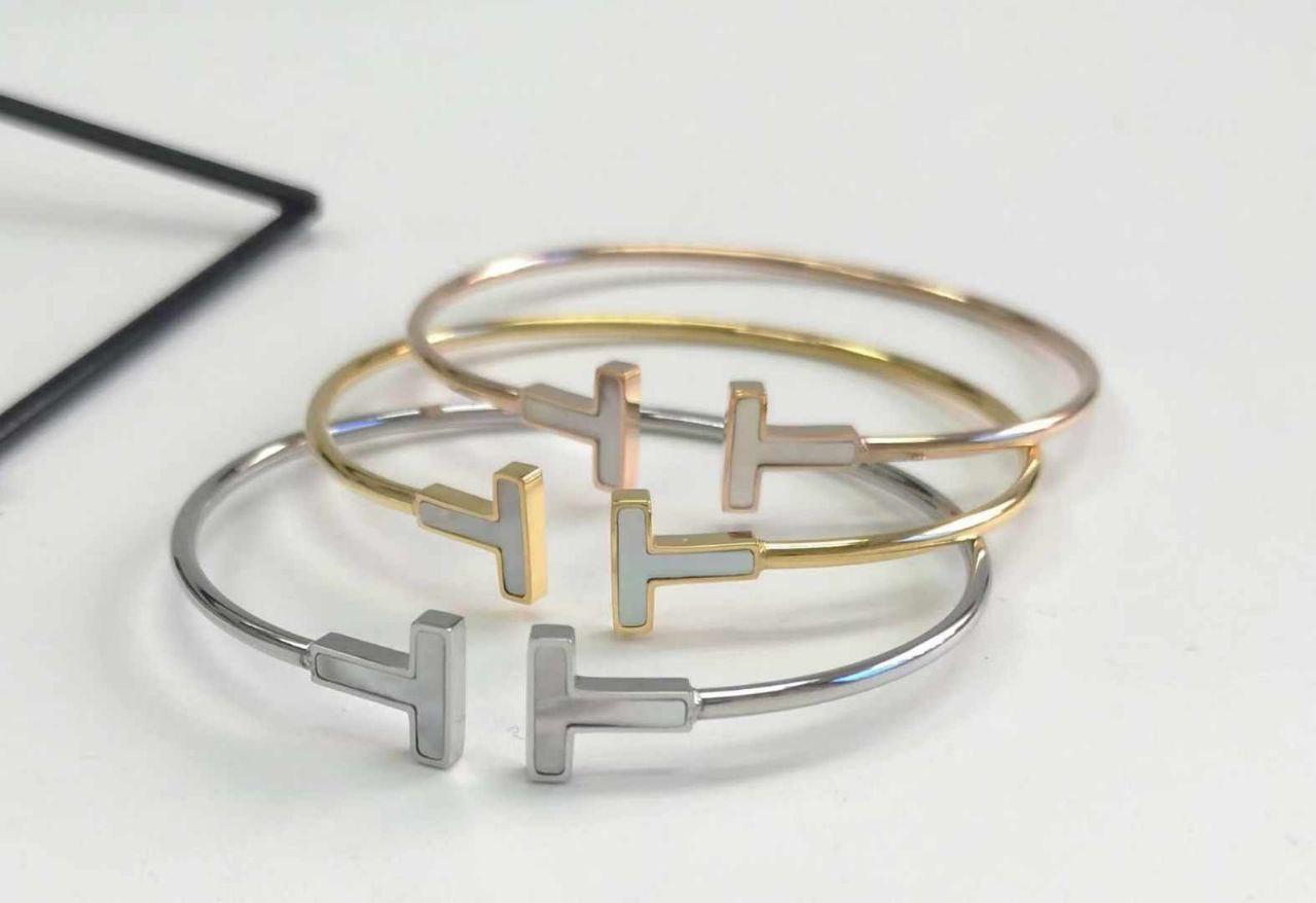Bracelet femme Tiffany & Co TT en acier inoxydable