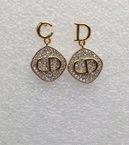 Boucles d'oreilles en acier DIOR CD