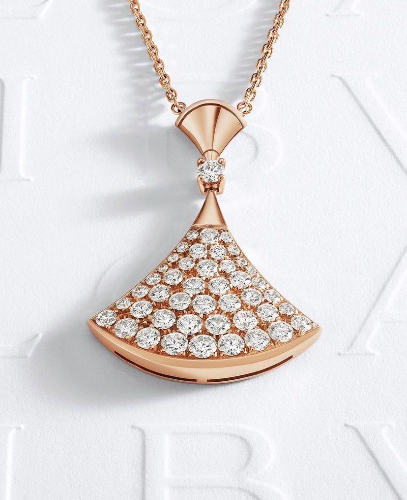 Collier femme acier BVLGARI divas dream en acier inoxydable