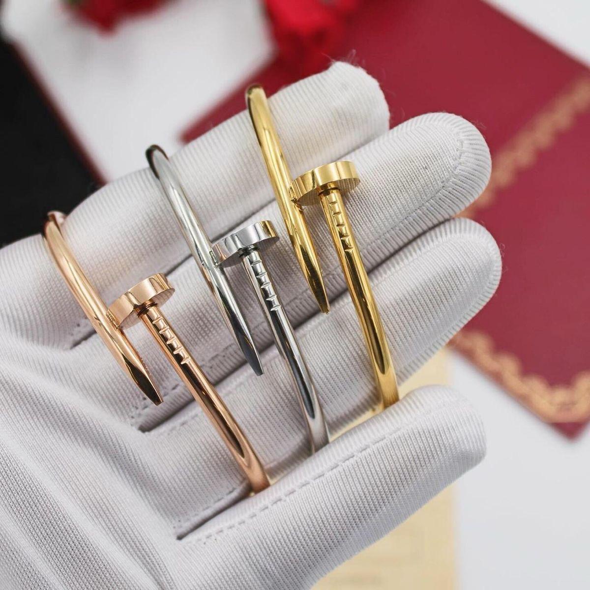 Bracelet femme CARTIER clou simple en acier inoxydable