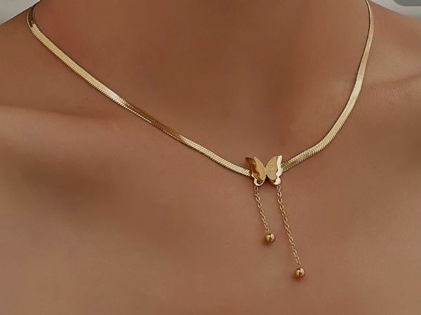 Collier papillon doré en acier inoxydable
