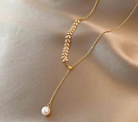 Collier femme avec perle en acier inoxydable