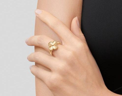 Bague Van cleef en acier inoxydable