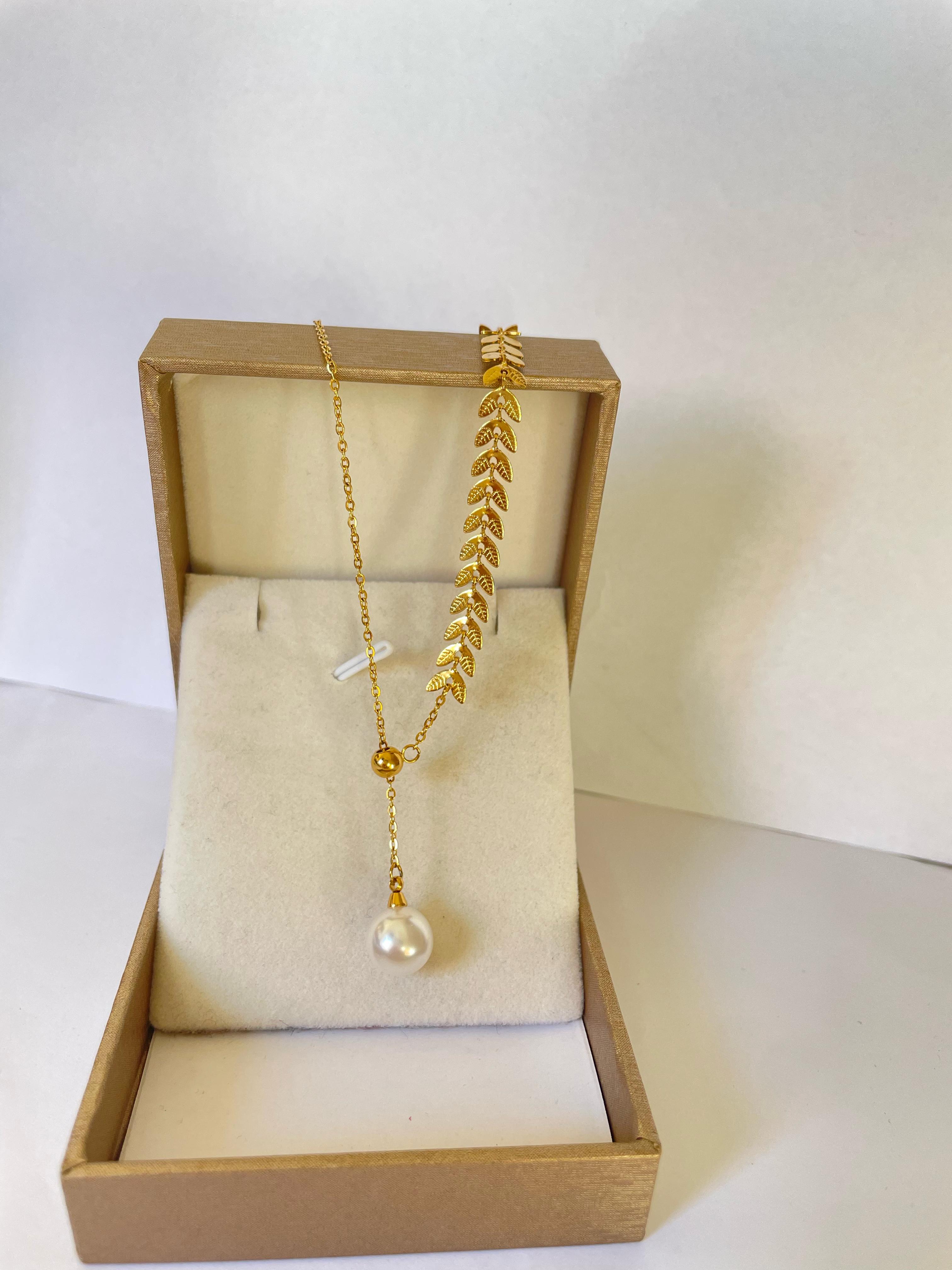 Collier femme avec perle en acier inoxydable