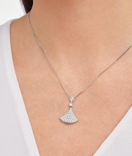 Collier femme acier BVLGARI divas dream en acier inoxydable