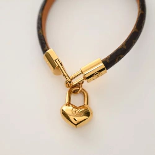 Bracelet Louis vuitton en cuir
