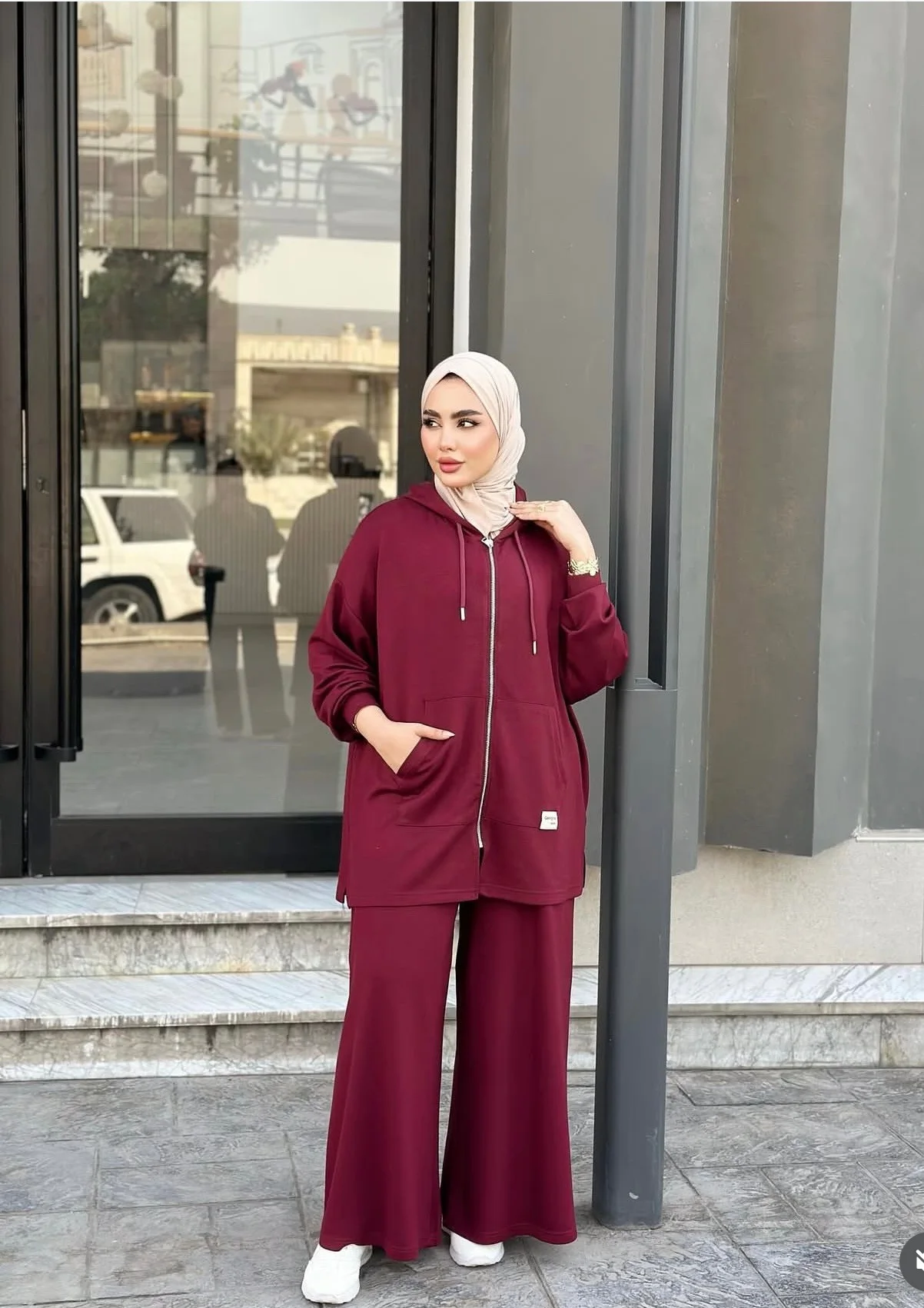 طقم "سبور شيك" بالسنسلة