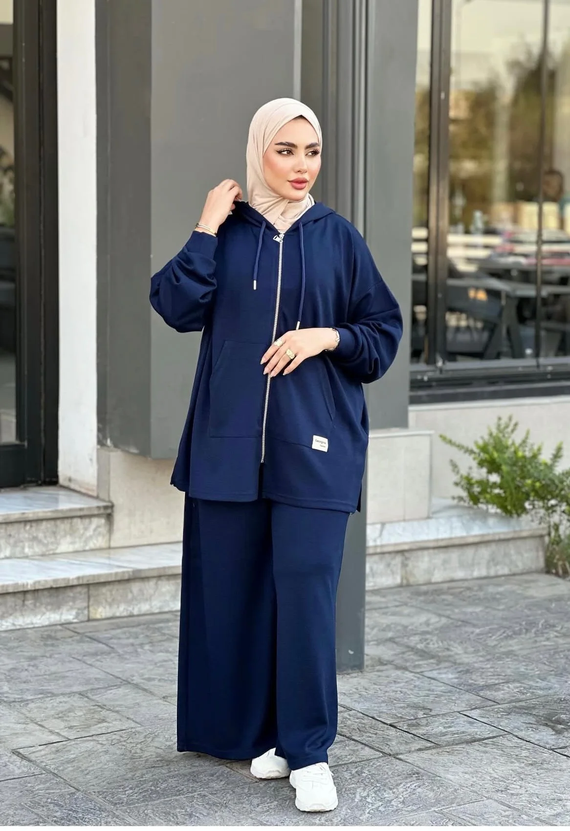 طقم "سبور شيك" بالسنسلة