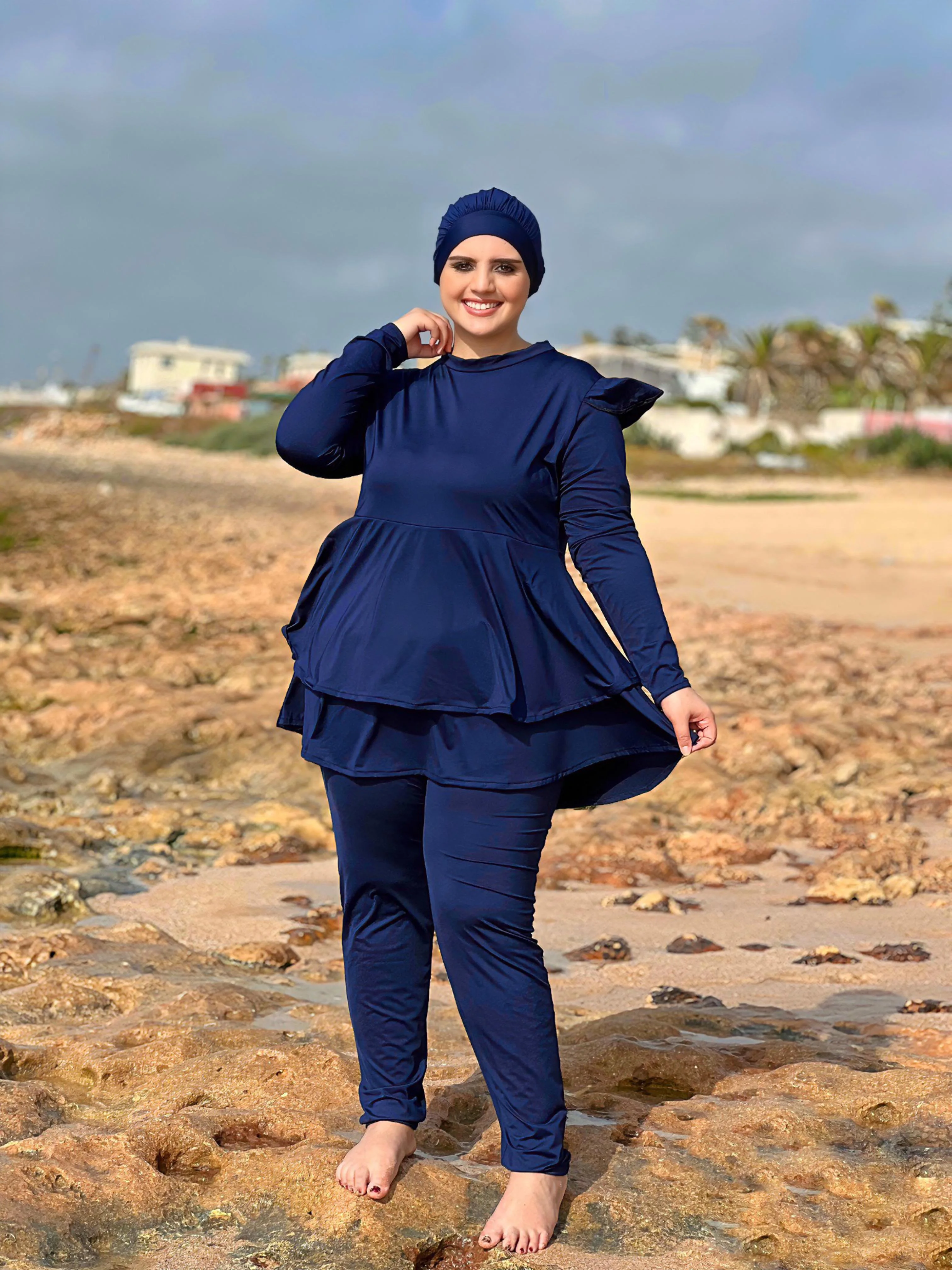 طقم السباحة الأنيق بطبقات (3 قطع)
