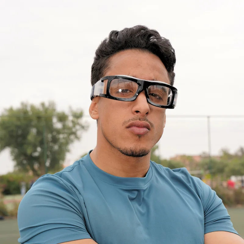 النظارات الرياضية المضادة للتصادمات