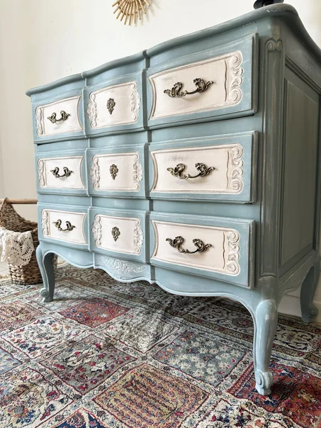 Félicie. Commode arbalète Louis XV patinée ❌Déjà vendue❌