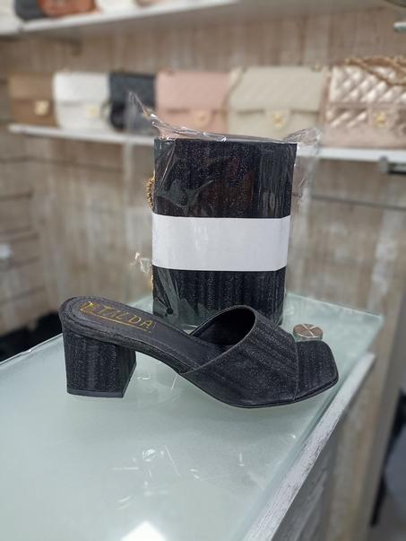 أحذية نسائية