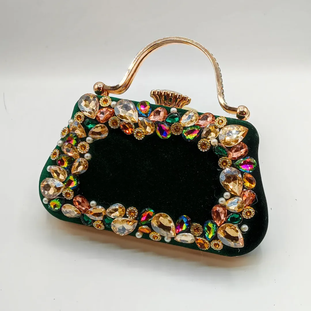 حقيبة سهرة فاخرة مرصعة بالكريستال – Velvet Luxury Handbag