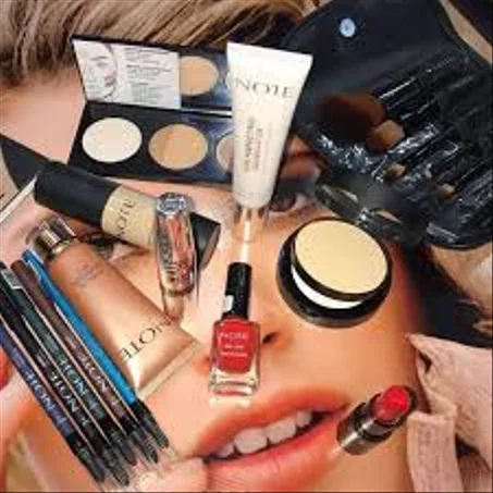 العطور و مواد و مستلزمات التجميل للجنسين