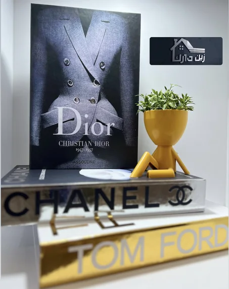 Faux Livre à la Mode pour la Décoration