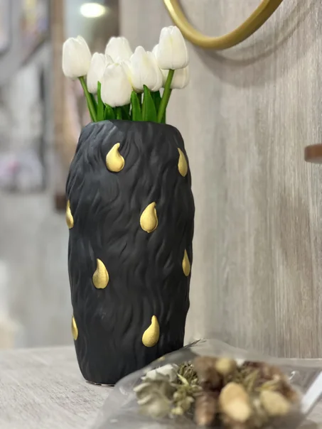 Vase décortif en céramique