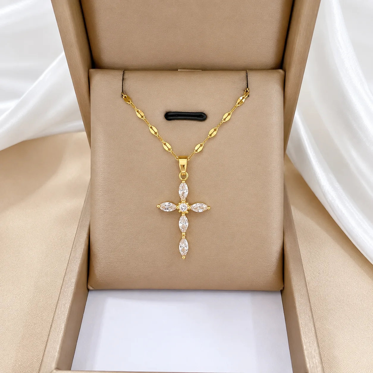 COLLIER CROIX SERAPHINE
