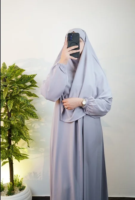 عباية مع فولار