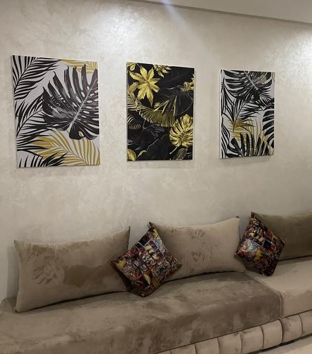 لوحات ثلاثة قطع