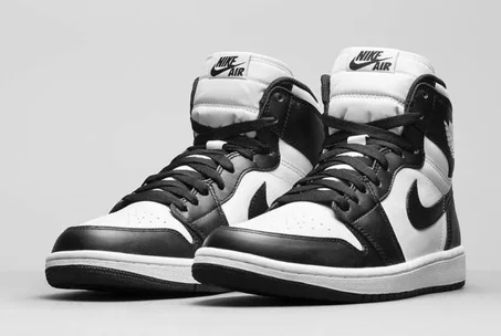 AIR JORDAN 1 RETRO HIGH BLACK AND WHITE