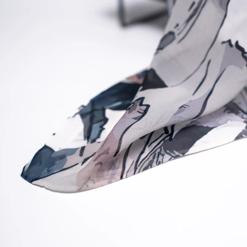 Foulard en Crêpe Chiffon – L'Esquisse Artistique & Nude
