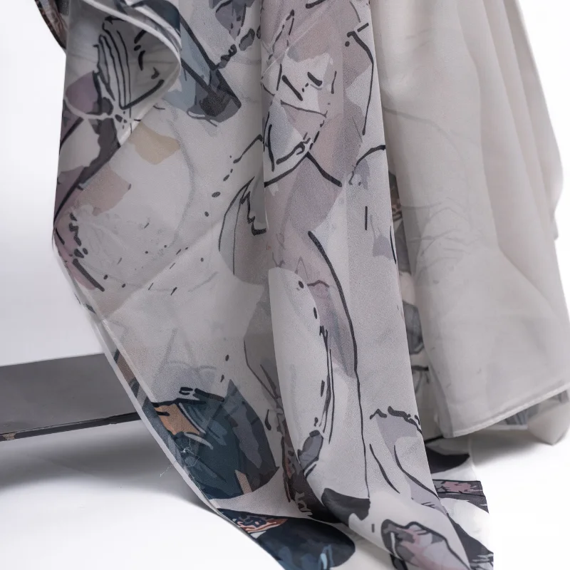 Foulard en Crêpe Chiffon – L'Esquisse Artistique & Nude