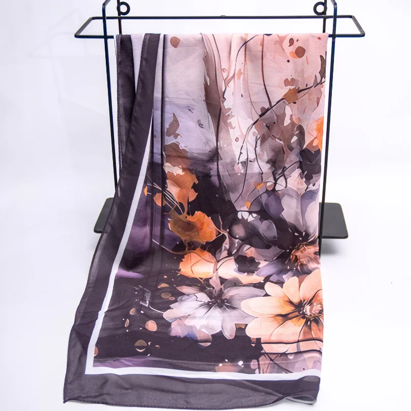 Foulard en Crêpe Chiffon – L'Ombre Florale Prune & Pêche