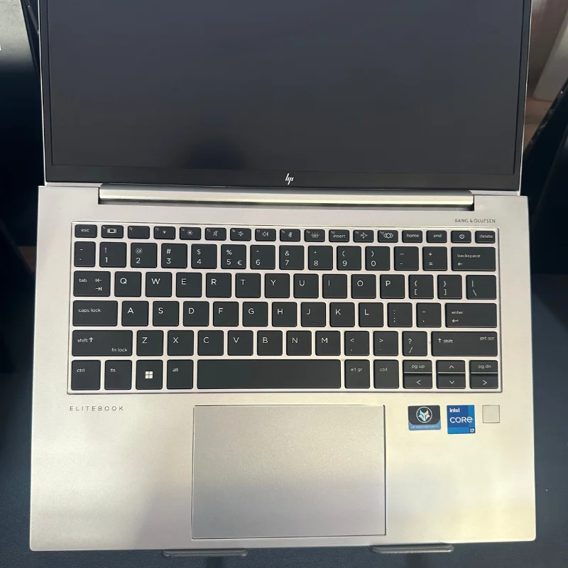 HP ELITEBOOK I7