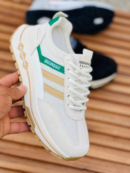 أحذية رياضية خارجية