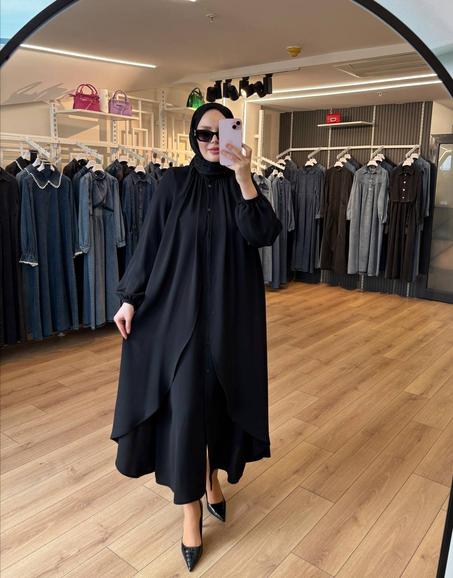 حجاب واسع بتصميم فاخر، يمنحكِ راحة وأناقة لا مثيل لهما