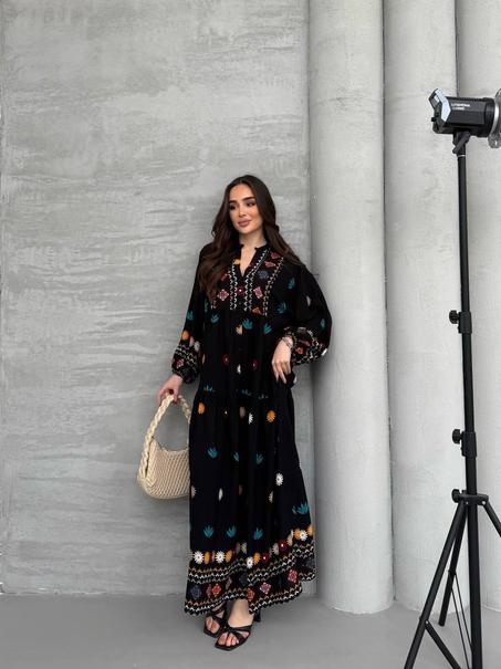 🖤 فستان أسود – لمسة من الأناقة والفخامة!