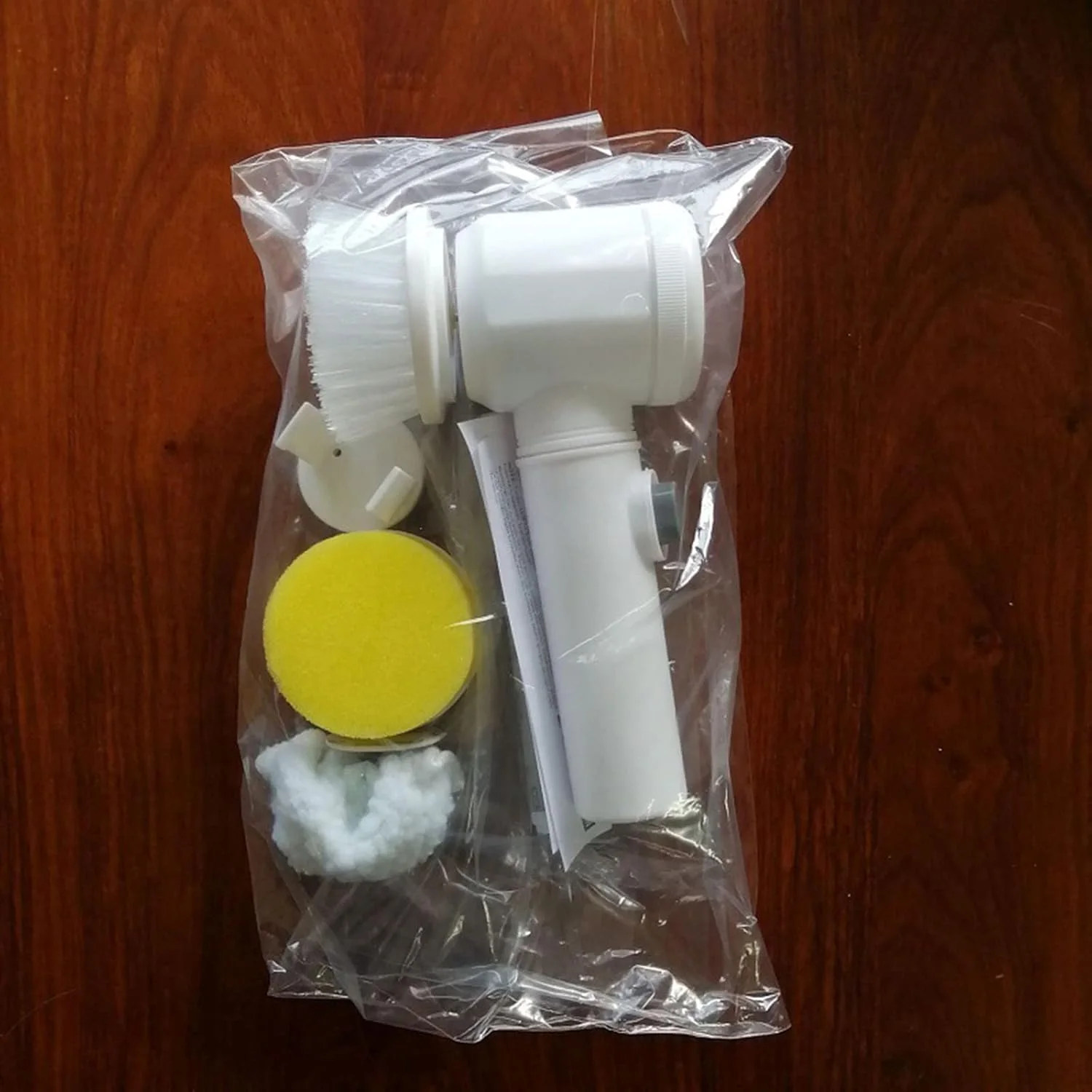 BROSSE ÉLECTRIQUE ROTATIVE : Nettoyage Sans Effort