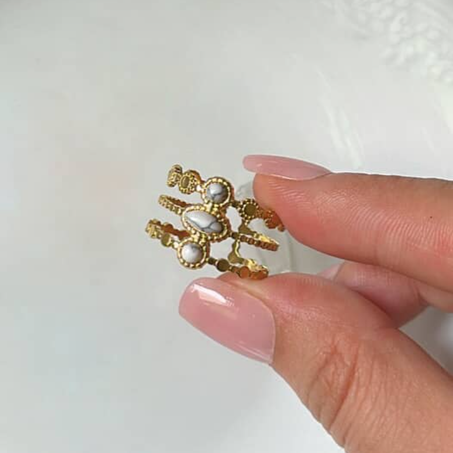 Bague pierres blanc