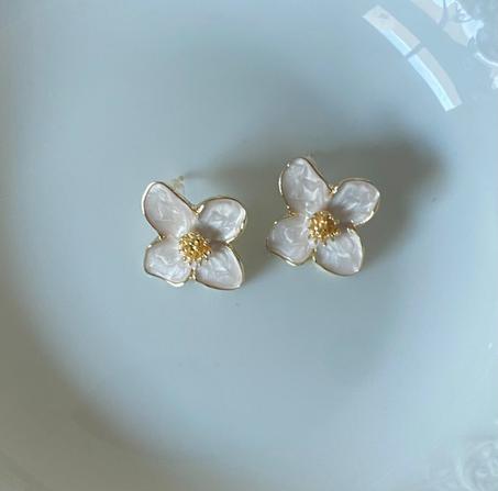 Boucles fleure blanche