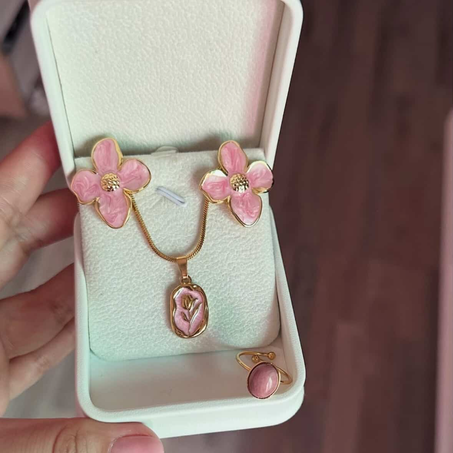 Ensemble Rose