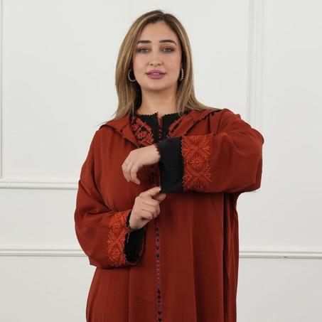 تخفيض خاص 💥جلابة 2 بياس راندة وطرز رباطي – لمسة من الفخامة والجمال