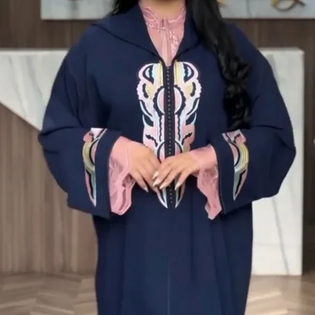 🔥 عرض خاص لعيد أكثر أناقة 🌙 إطلالة العيد بلمسة فخامة مع جلابة 2بياس بالشبكة 📦 سارعِي بالحجز قبل نفاذ الكمية وخلي العيد ديالك يكون بإطلالة ما تتنساش 💖