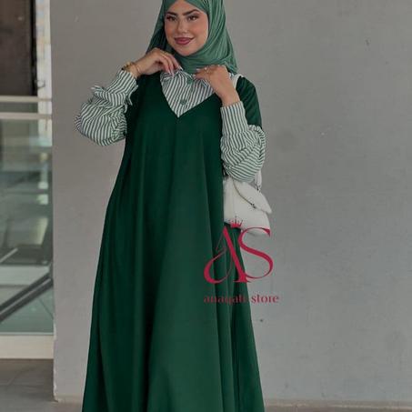 استمتعي بإطلالة أنيقة ومريحة طول اليوم مع كسوتنا الصيفية ودعي الحر🔥 بتصميم عصري، خفيف على الجسم  وأنيق في كل خطوة🏃‍♂ سارعي بالطلب👇🏻 قبل نفاذ الكمية⏳