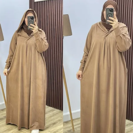 🥳تخفيض خاص كوني نجمة🤩هذا الشتاء بإطلالة أنيقة ودافئة😍 جلابة شتوية ثوب سخون  عالي الجودة سارعو بالطلب👇🏻قبل نفاذ الكمية⏳